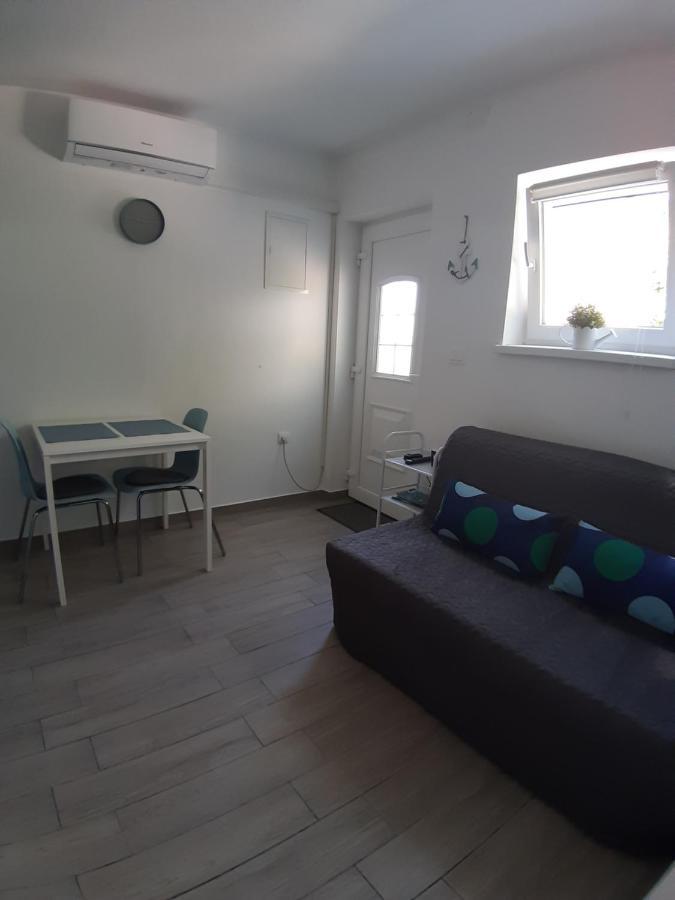 Apartamento Studio Jelena Šilo Exterior foto